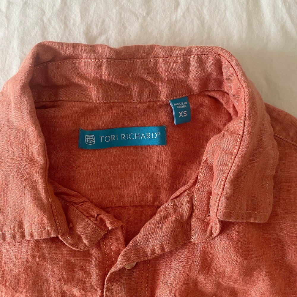 Mens XS linen button down - Picture 2 of 4